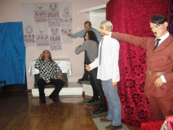 В Красноармейске открылась выставка восковых фигур (фото)
