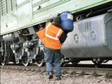 В локомотивном депо Красноармейск под милицейской «крышей» тоннами воруют дизтопливо