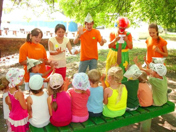 В Горняке начал работу дневной детский лагерь (фото)