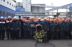 Работники обогатительной фабрики “Свято-Варваринская” отпраздновали День шахтера (видео)