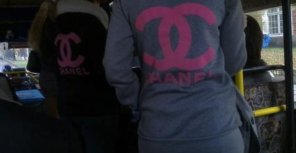 Дончанки носят «Chanel» и ездят стоя в общественном транспорте (фото)