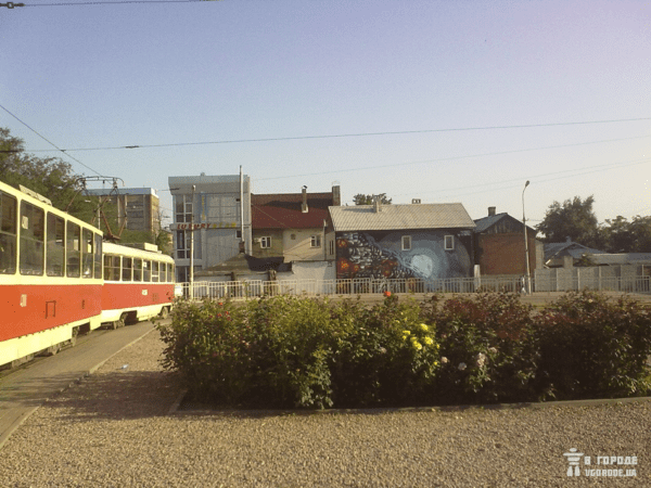 Улицы Донецка пусты и безлюдны даже в час пик (фото)