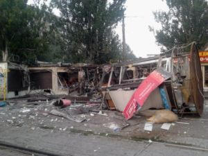 Последствия артобстрела в Донецке: разрушения и жертвы (фото, видео)