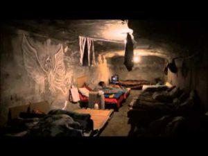 Дети подземелья: жизнь дончан в бомбоубежищах (видео)