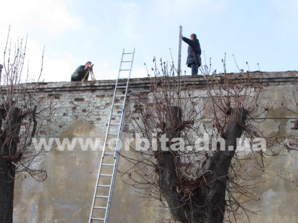 Продолжается восстановление насосной станции в Карловке (фото, видео)