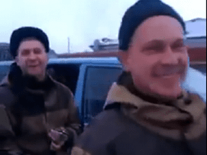 Российские наемники под музыку и со смехом едут воевать на Донбасс (видео)