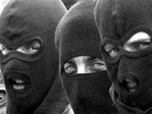 Жители Красноармейска и Димитрова объединились в банду, чтобы совершать дерзкие вооруженные ограбления
