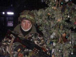 «Киборги» в донецком аэропорту нарядили новогоднюю елку (фото)