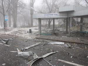 В Донецке продолжаются массированные артобстрелы: есть разрушения и жертвы (фото, видео)