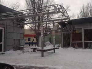Донецк содрогается от артобстрелов: есть разрушения инфраструктуры и коммунальных объектов