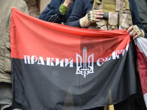 «Правый сектор» заявляет о возможном походе на Киев