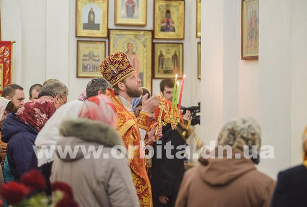 Пасхальное богослужение в Красноармейске (фото, видео)