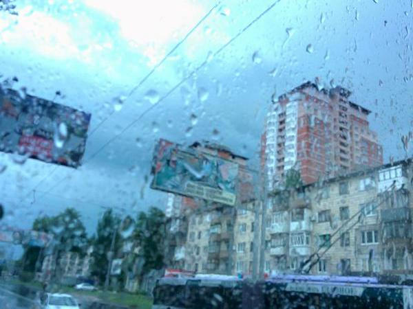 Донецк накрыла непогода (фото)
