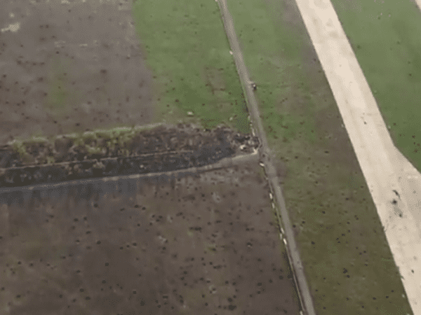 Взлетно-посадочная полоса в разрушенном войной донецком аэропорту оказалась целой (видео)