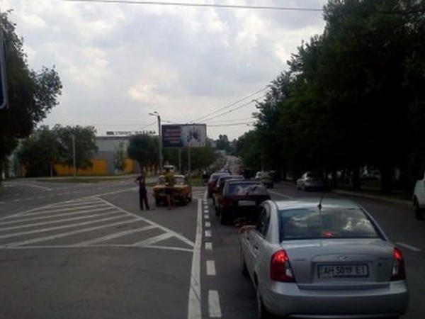 Прелести жизни в ДНР: отсутствие бензина, километровые очереди и пустые обещания