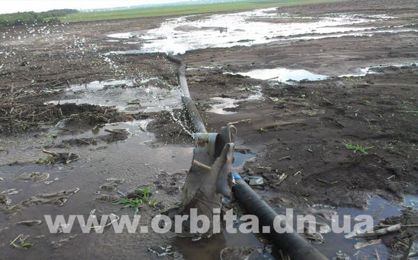 Как ремонтники из Красноармейска боролись за восстановление водоснабжения региона