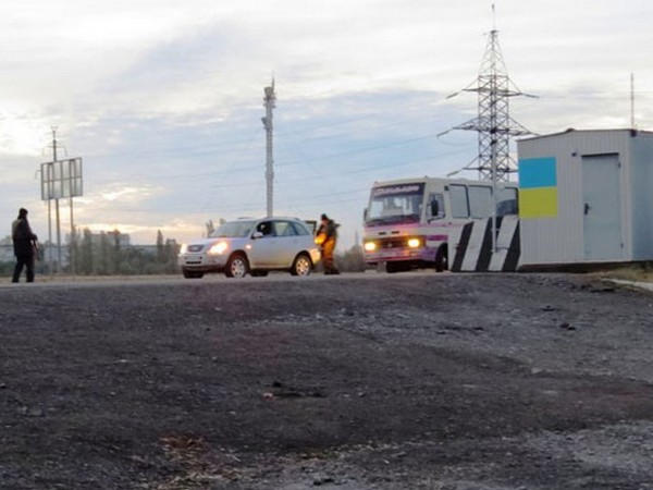 На блокпосту в Красноармейске у пассажира такси обнаружили гранату