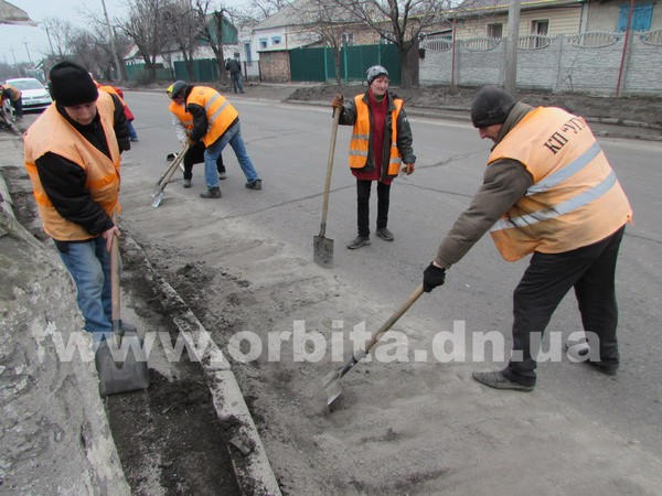 В Красноармейске приводят в порядок дороги