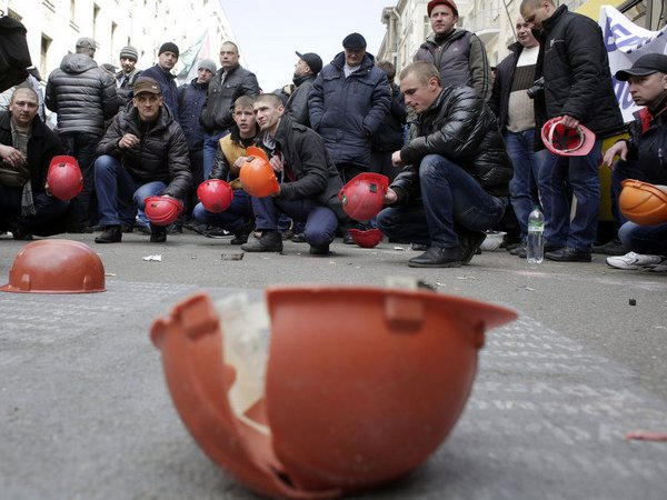 Шахтеры ГП «Красноармейскуголь» будут протестовать в Киеве