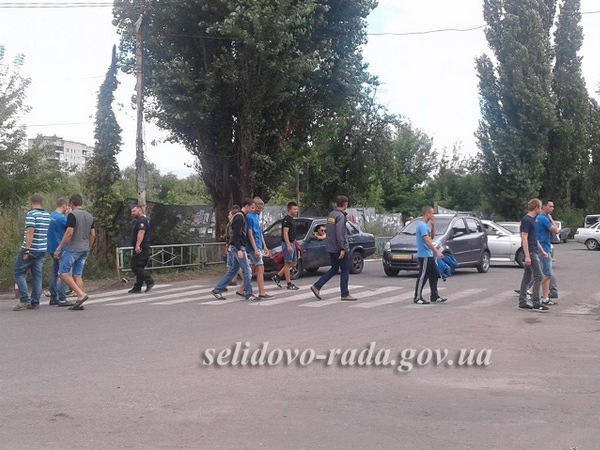 Зачем активисты «Азова» перекрывали дороги в Селидово