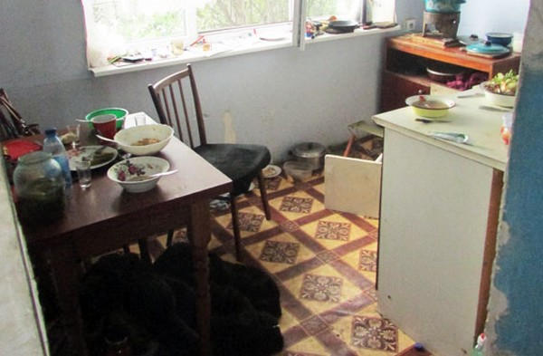 Житель Новогродовки нашел в квартире труп