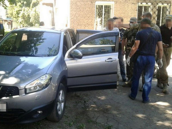 Как сотрудники СБУ задерживали взяточника в Покровске