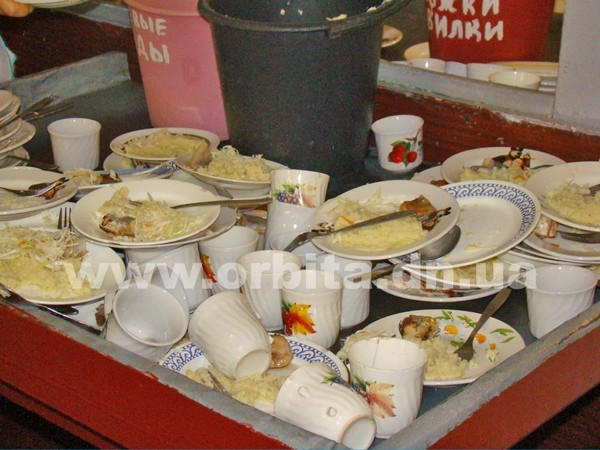 В Покровске разгорелся скандал со школьными обедами