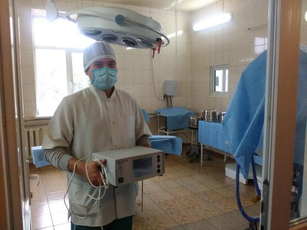 Новогродовская больница получила медоборудование от народного депутата Сергея Сажко