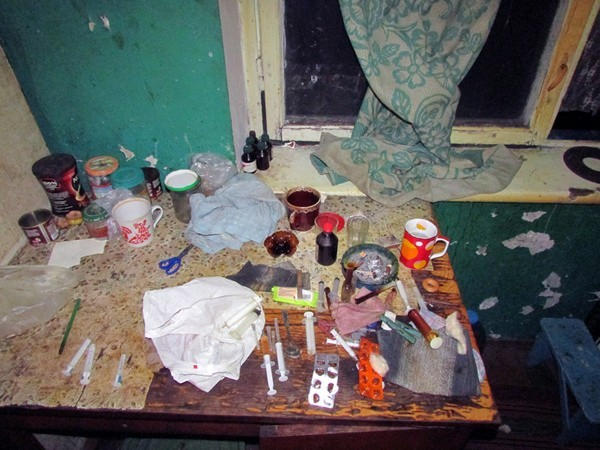 В Селидово накрыли наркопритон, организованный 40-летним жителем города