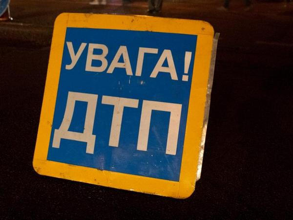 ДТП в Покровске: парень и девушка не поделили дорогу
