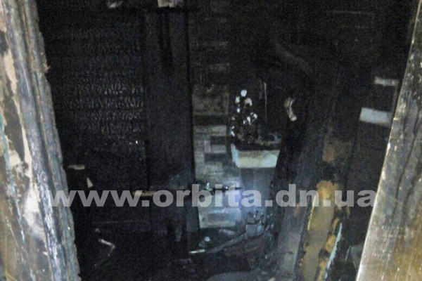 Житель Покровска пытаясь разжечь камин превратился в горящий «факел»