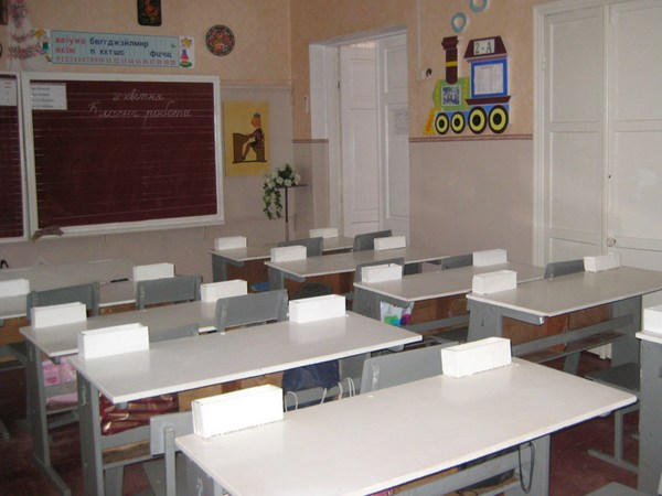 Из-за сильных морозов в школах Покровска отменили занятия для учащихся начальных классов