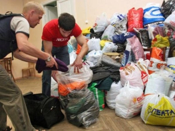 В Селидово открылся пункт приема гуманитарной помощи для жителей Авдеевки