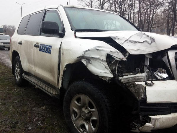 Наблюдатели ОБСЕ рассказали, как боевики «ДНР» таранили их автомобиль