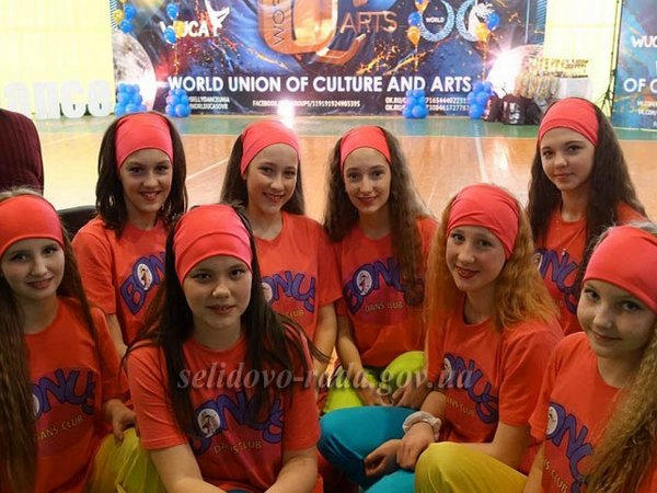 Танцевальные коллективы из Селидово феерично выступили на Чемпионате Донецкой области