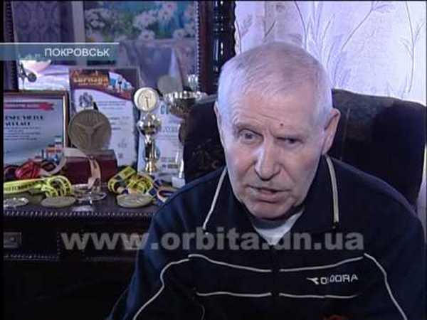 75-летний тяжелоатлет из Покровска продолжает покорять спортивные вершины