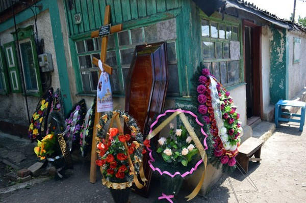 В Горняке похоронили жестоко убитую 6-летнюю девочку