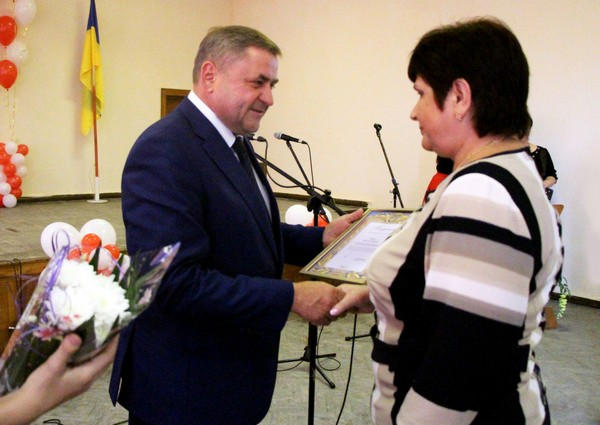 Народный депутат Сергей Сажко поздравил медиков с профессиональным праздником