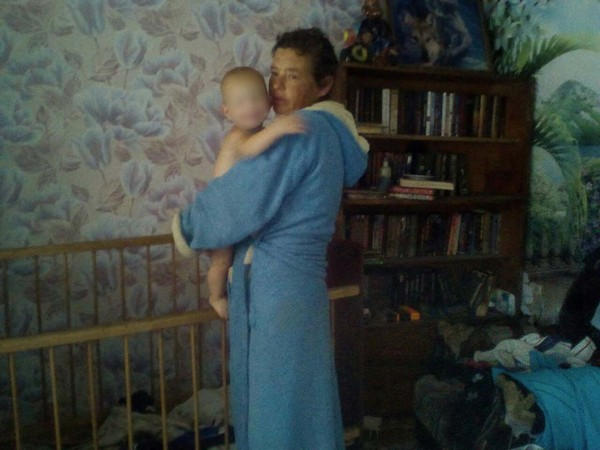 В Покровском районе полицейские обнаружили 10-месячного ребенка, который жил в ужасных условиях