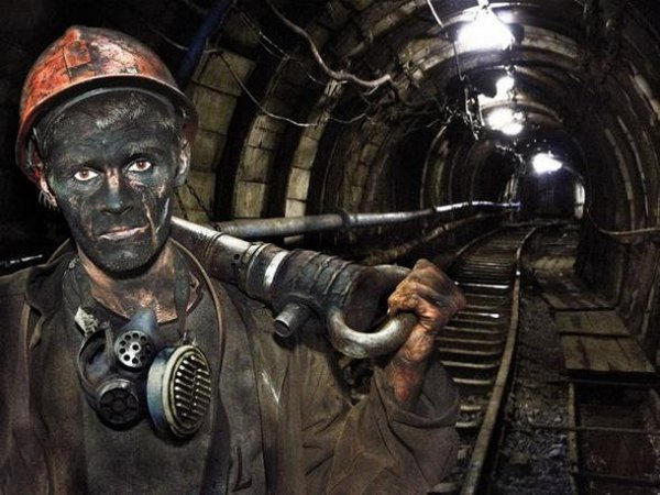 Горняков шахты «Родинской» уговорили прекратить забастовку