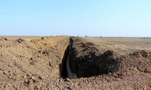 Как идет замена аварийного участка канализационного коллектора в Селидово