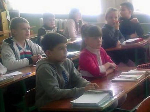 Селидовским школьникам рассказали, как выжить на дороге