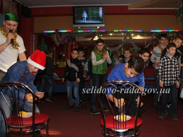 В Селидово организовали новогодний праздник для боксеров