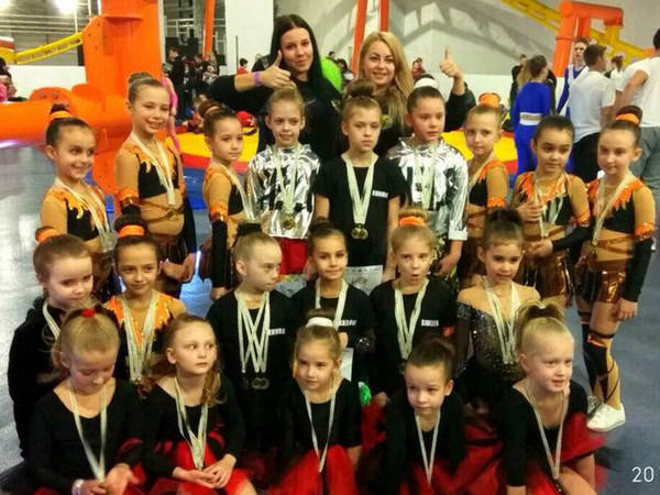 Черлидеры из Покровска заняли второе место на Кубке Украины