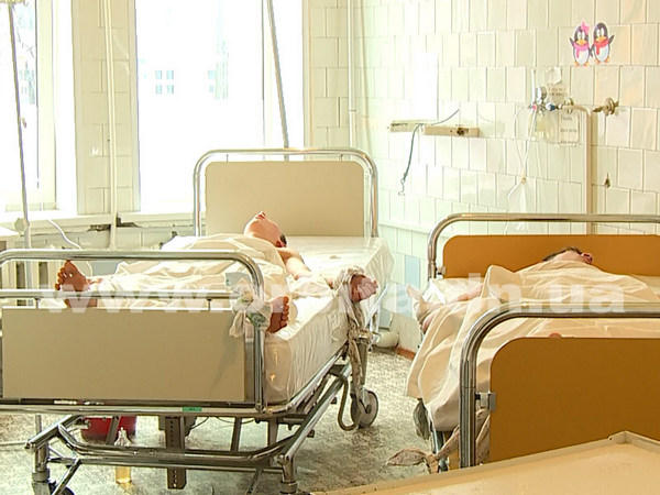 В больницу Покровска доставлены два 17-летних парня в коме