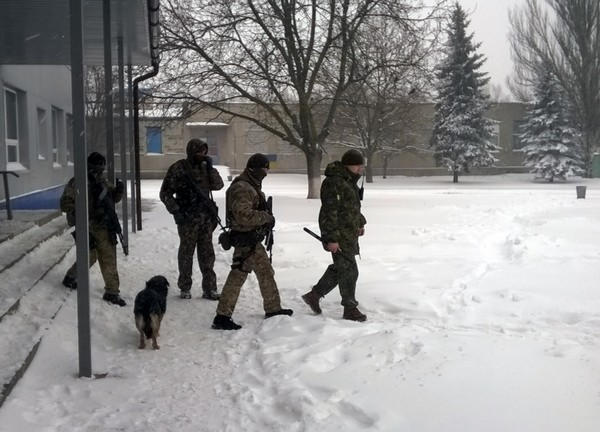 Несмотря на непогоду в Покровске проводится полицейская отработка города