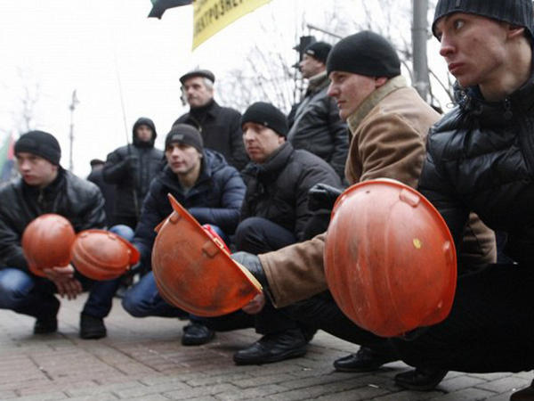В Новогродовке разгорается шахтерский бунт