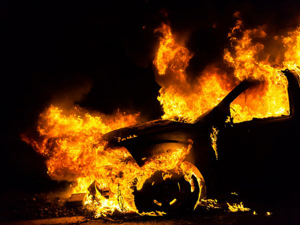 В центре оккупированного Донецка взорвался еще один автомобиль