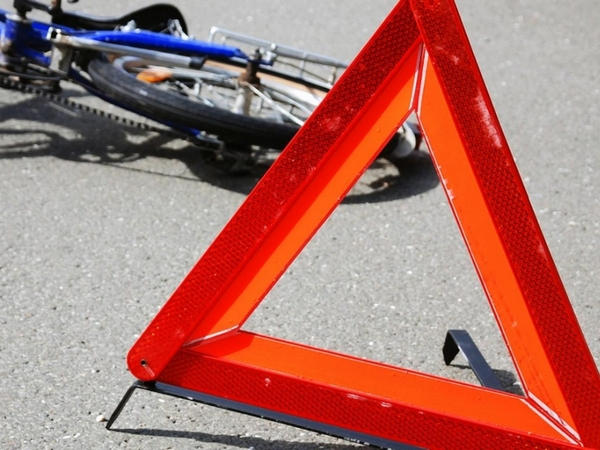 В Покровске скончался велосипедист, которого сбила машина