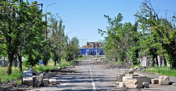 Разруха и заросли: как сегодня выглядит район возле Донецкого аэропорта